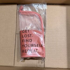 BEIS x Rare Beauty Makeup Brush Case